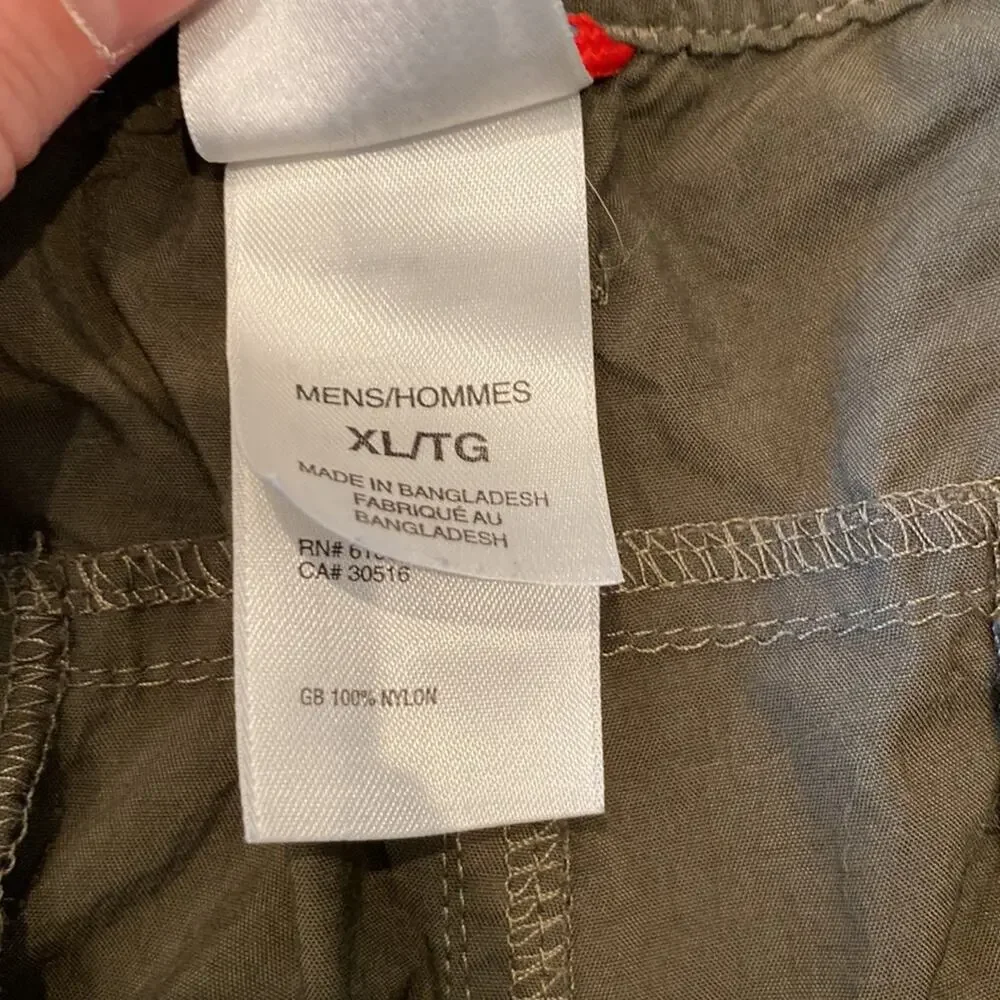 THE NORTH FACE Outdoor Hiking Cargo Shorts Dark Green  XL
